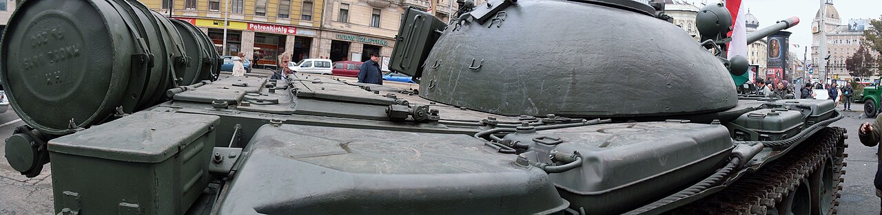 T-55 Detail Laufwerk oder Turm, ohne Wappen oder Truppenkennzeichen im Bild