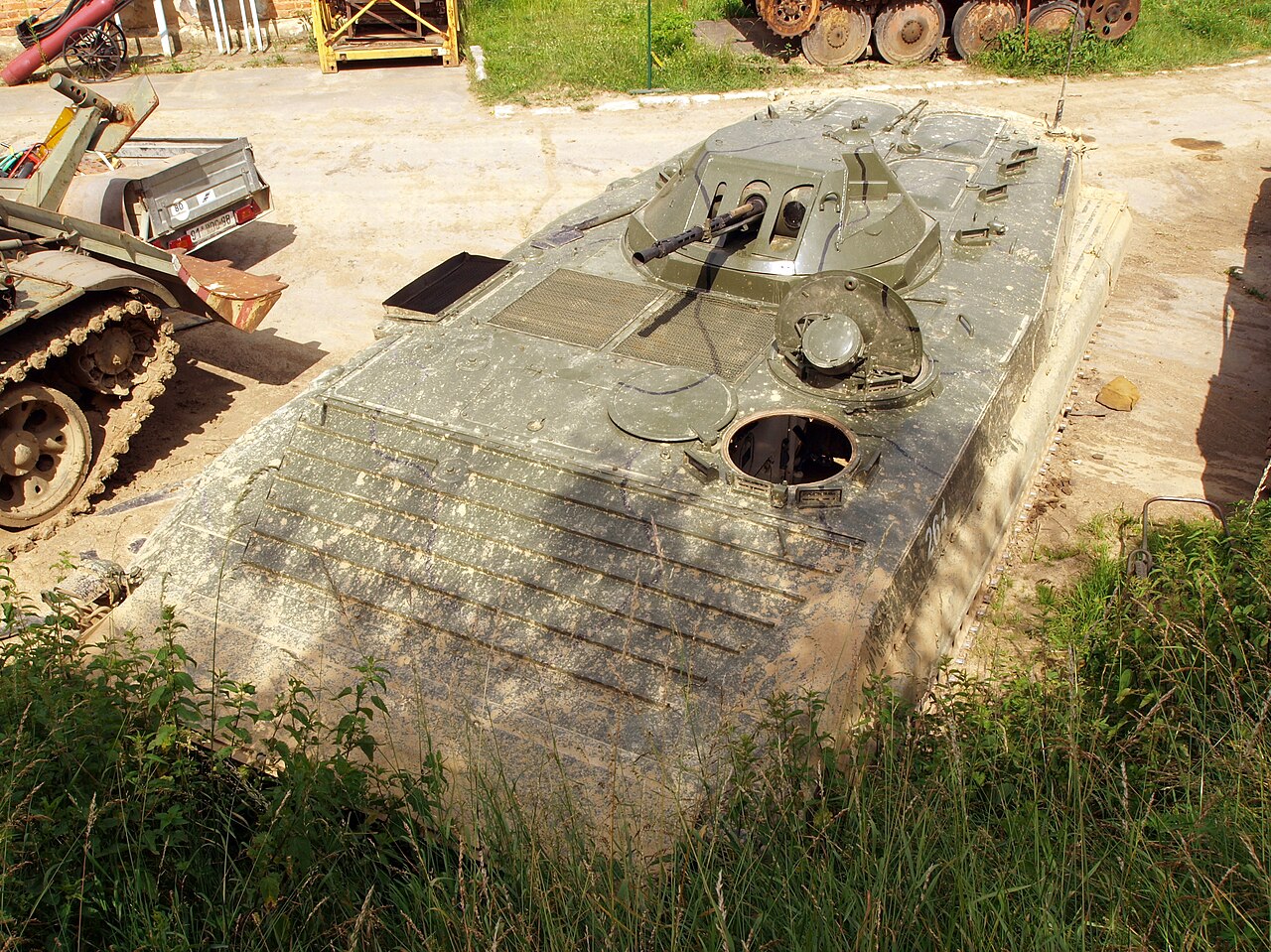 OT-90 Detail Laufwerk oder Turm, ohne Wappen oder Truppenkennzeichen im Bild