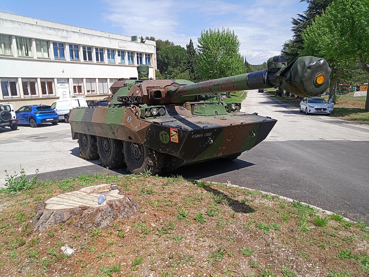 AMX-10 RC Gesamtansicht seitlich, ohne Wappen oder Truppenkennzeichen im Bild